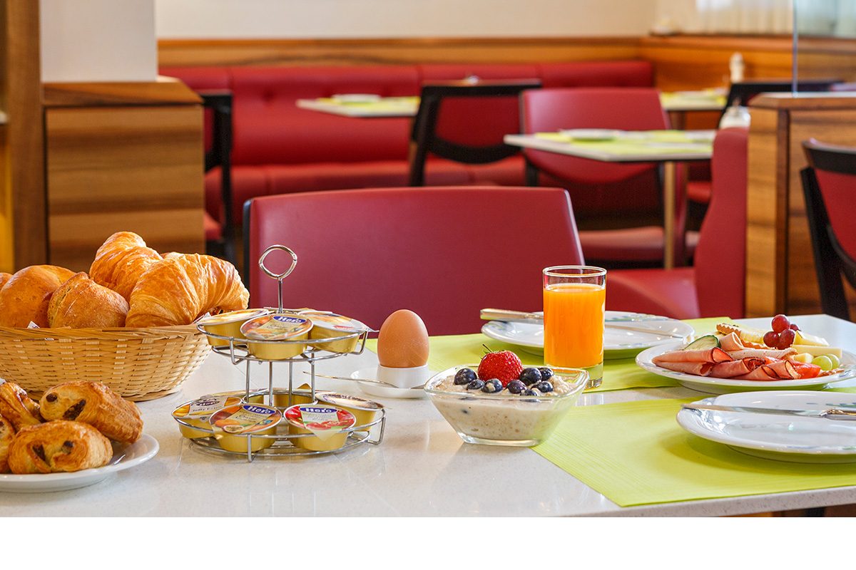 Fruehstueck im Hotel Welcome Inn, Zurich Airport, achesa Group